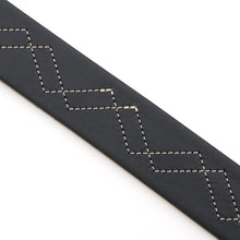 Charger l'image dans la galerie, Zigzag Stitch Leather Navy