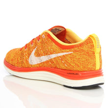 Charger l'image dans la galerie, Flyknit Lunar1+ Team Orange
