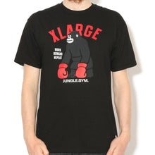 Charger l'image dans la galerie, Sporty George Tee Black
